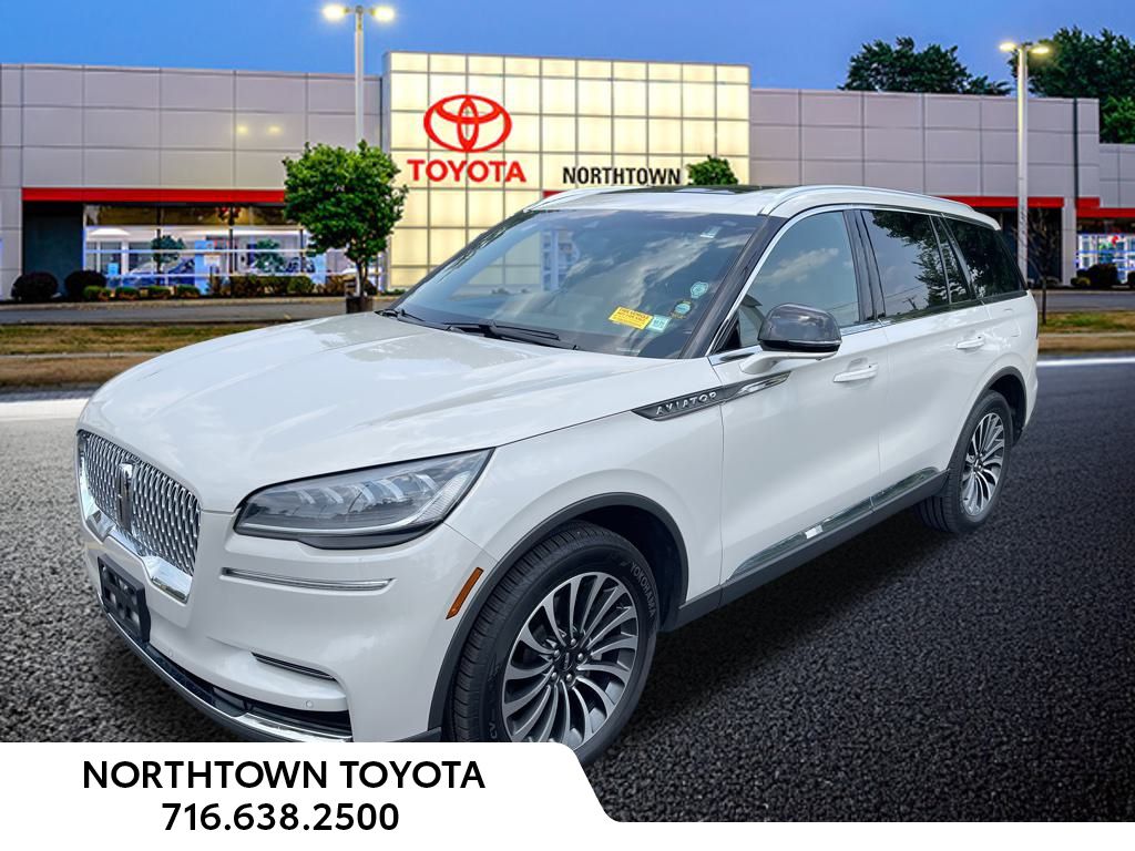 2022 Lincoln Aviator Reserve photo 3