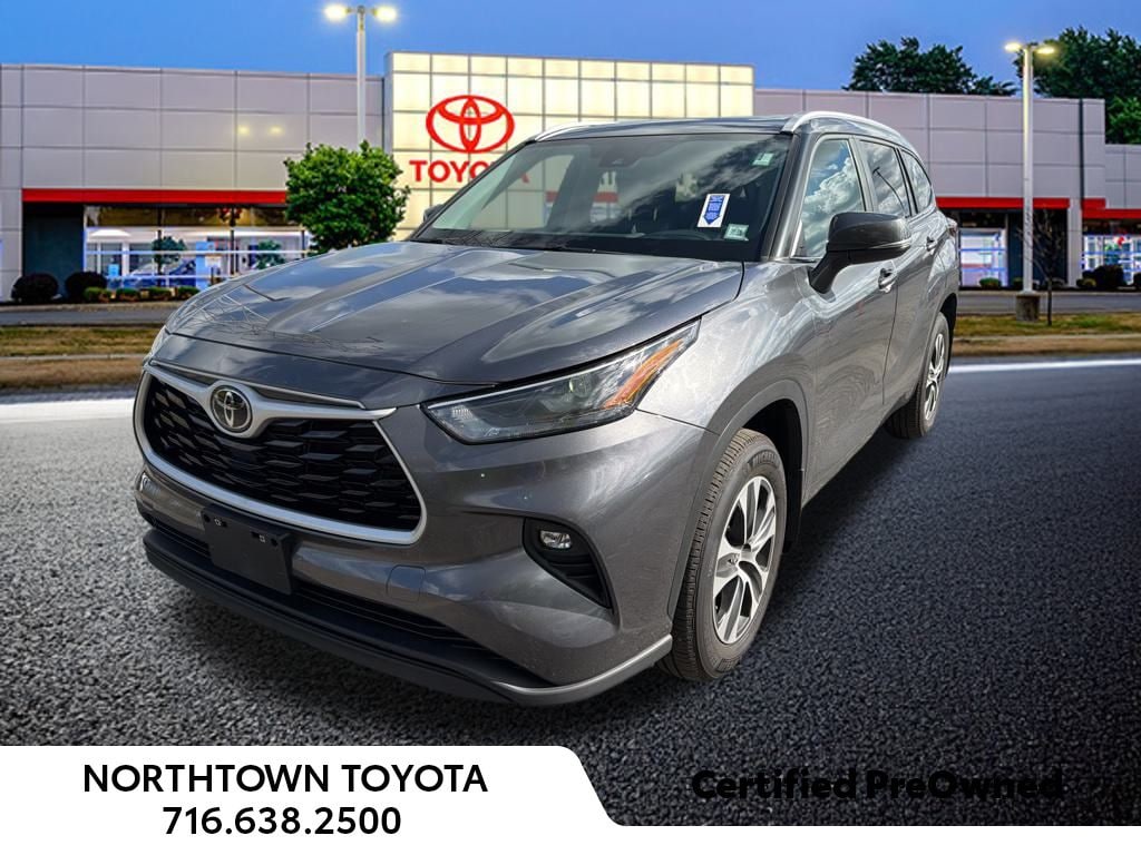 Used 2024 Toyota Highlander XLE SUV