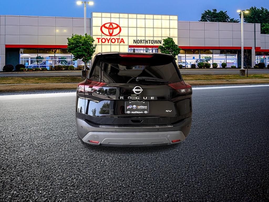Used 2023 Nissan Rogue SV SUV