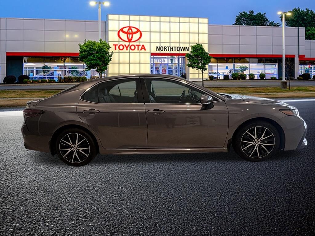 Used 2024 Toyota Camry SE Sedan