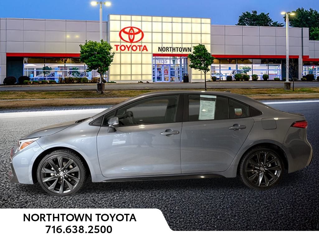 Used 2024 Toyota Corolla SE Sedan