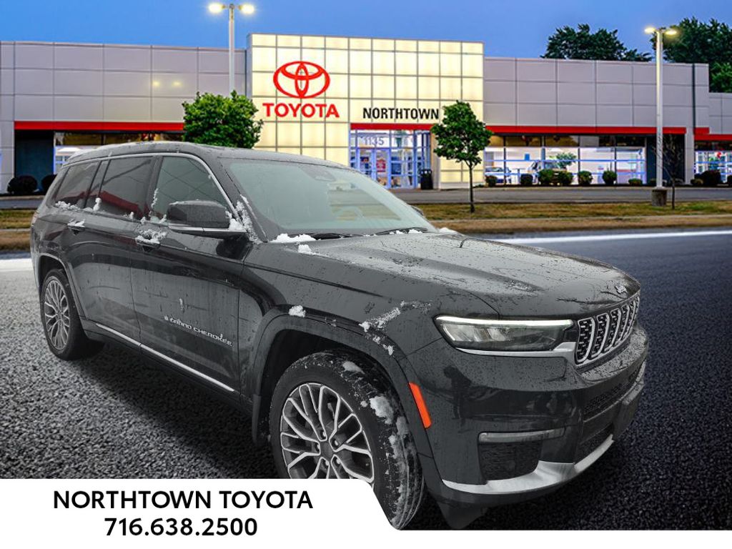 2023 Jeep Grand Cherokee L Summit Reserve's photo