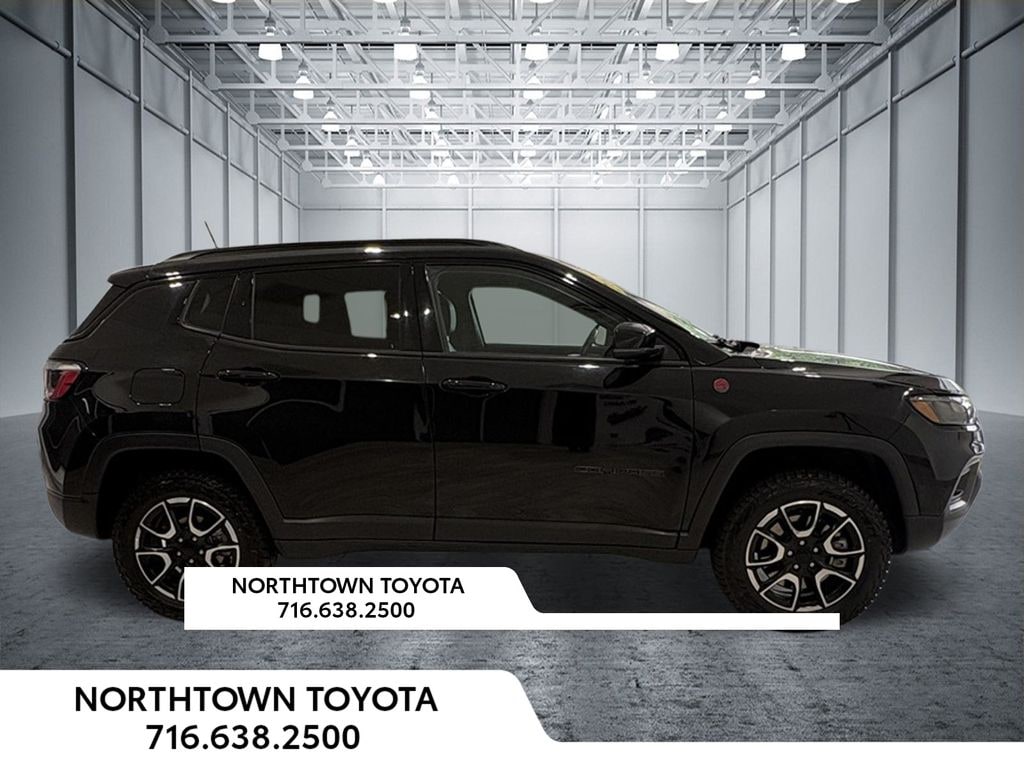 Used 2024 Jeep Compass Trailhawk SUV