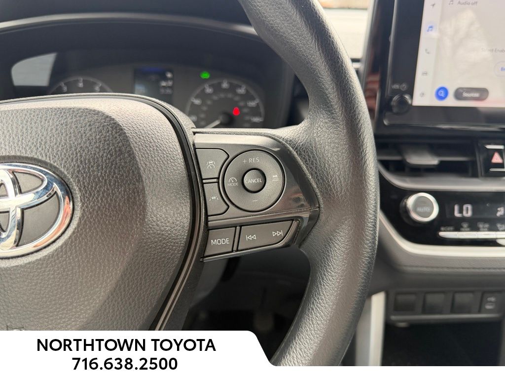 2024 Toyota Corolla Cross S - Photo 23