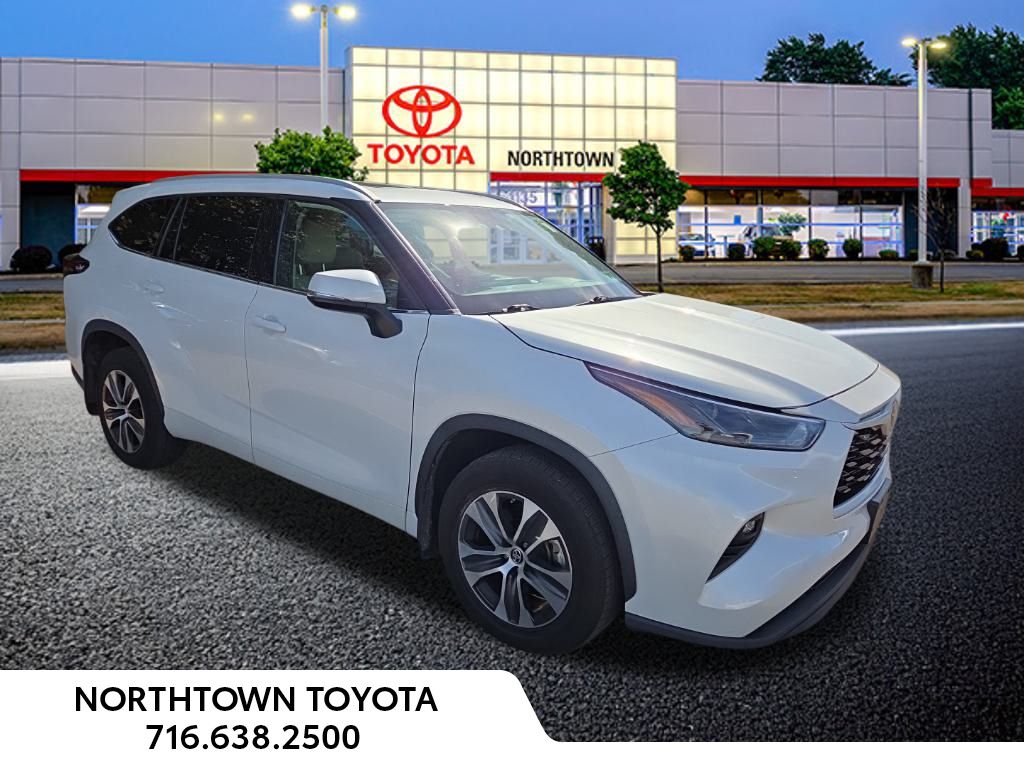 2022 Toyota Highlander SUV 