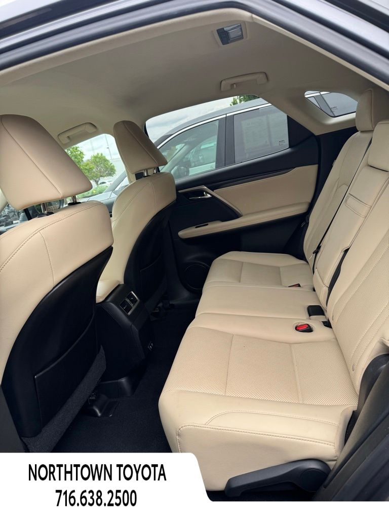 2021 Lexus RX 350 - Photo 23