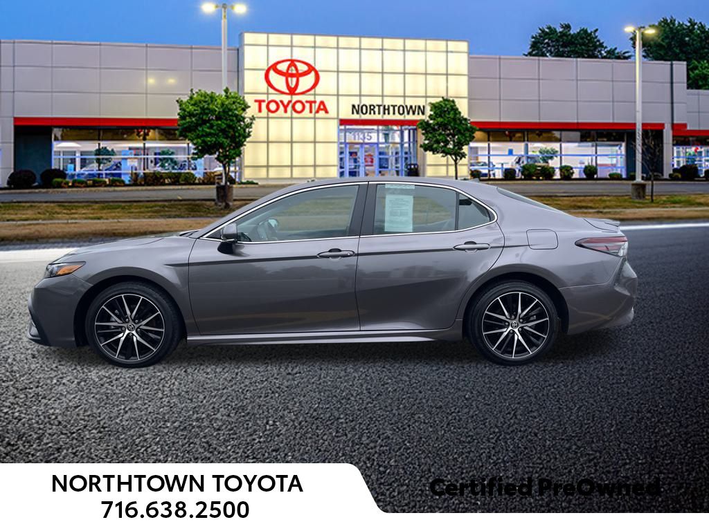 2023 Toyota Camry SE photo 2