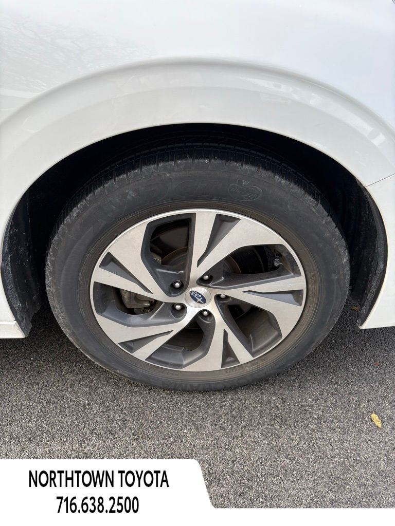 2022 Subaru Legacy Premium photo 2