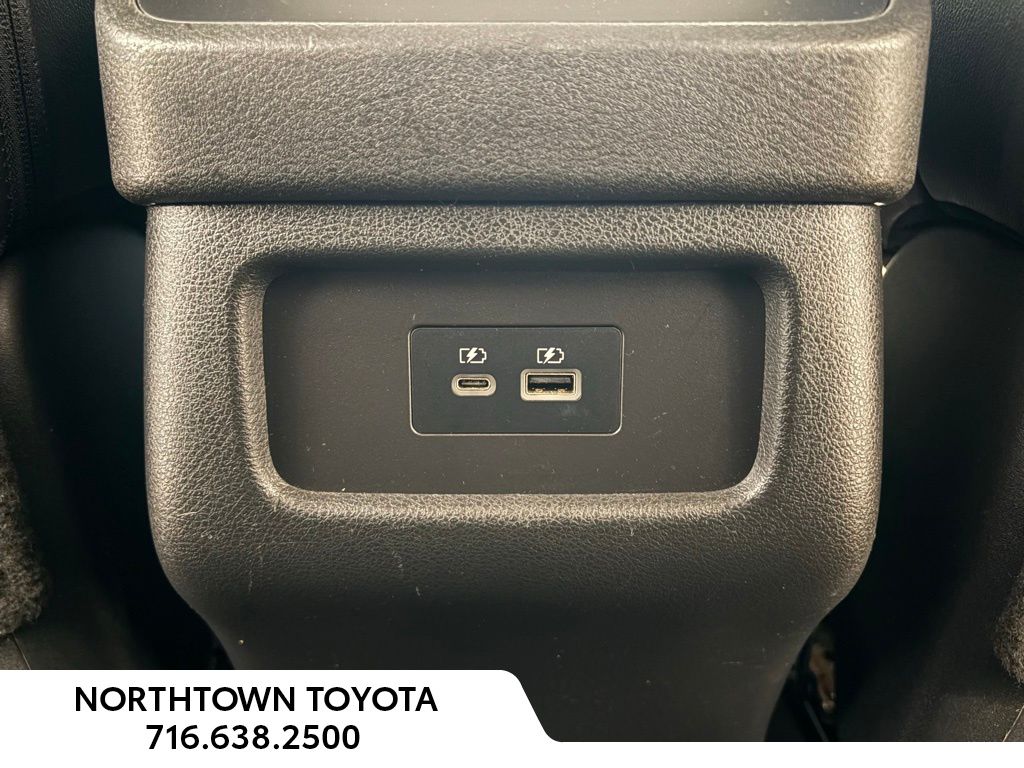 2023 Nissan Pathfinder SL - Photo 23