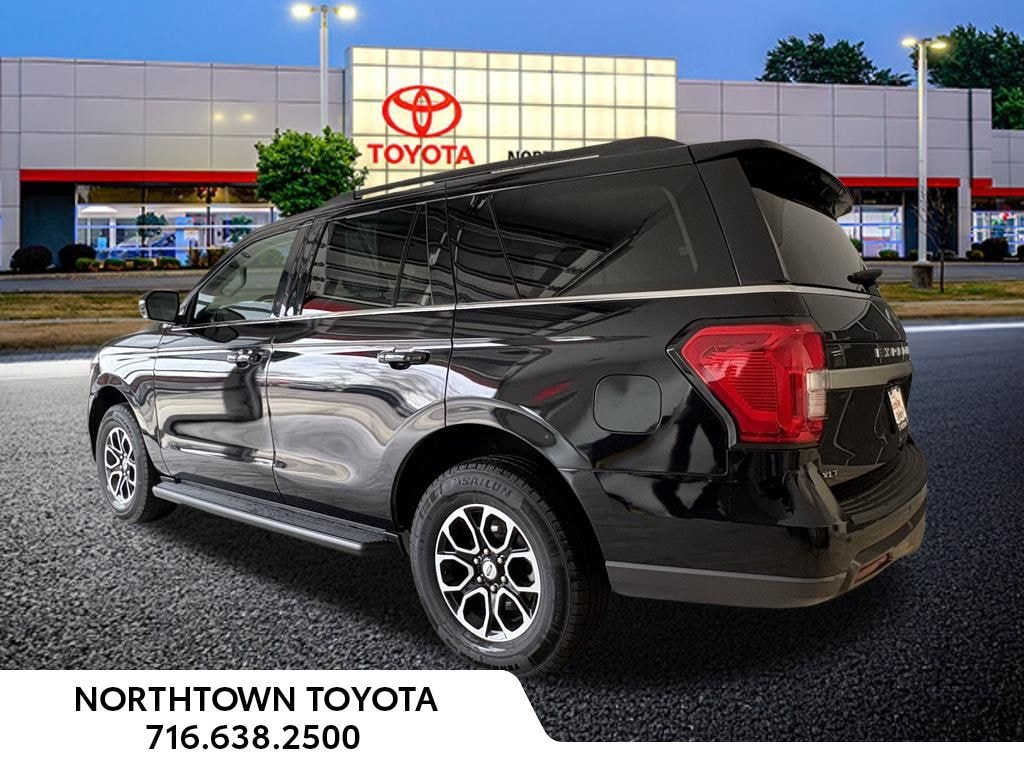 Used 2024 Ford Expedition XLT SUV