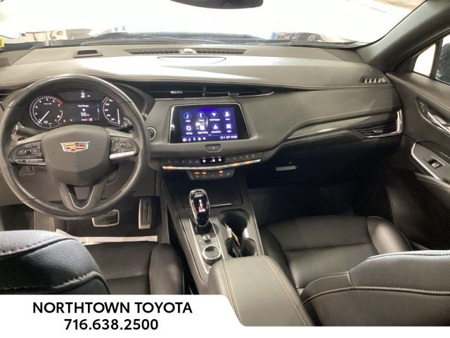 2023 Cadillac XT4 Sport - Photo 9