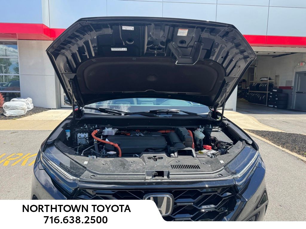 2025 Honda CR-V Hybrid Sport-L AWD's photo