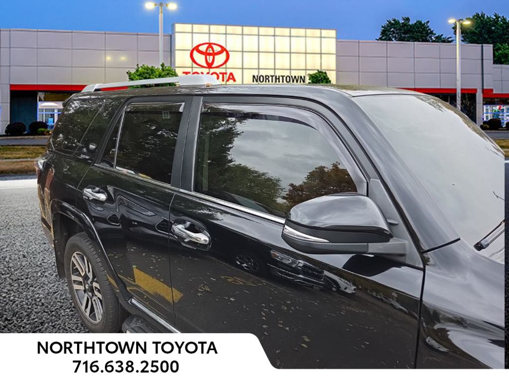 2016 Toyota 4Runner Limited photo 2