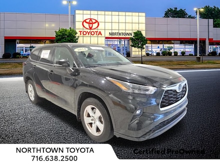 2024 Toyota Highlander LE SUV