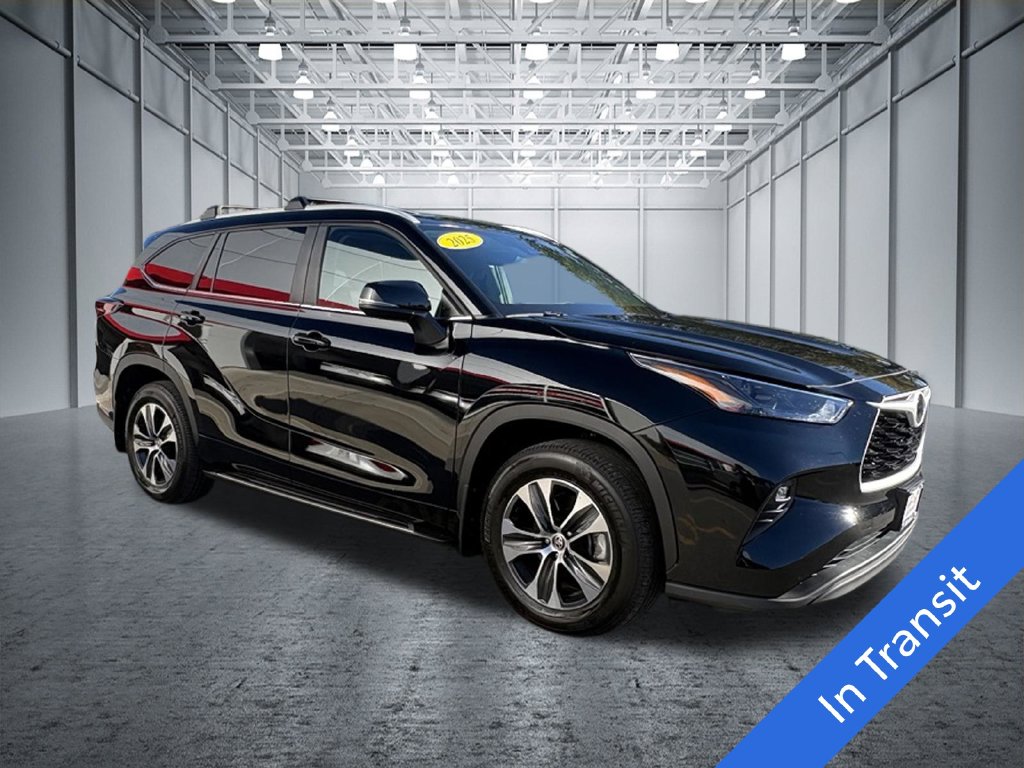 2025 Toyota Highlander XLE