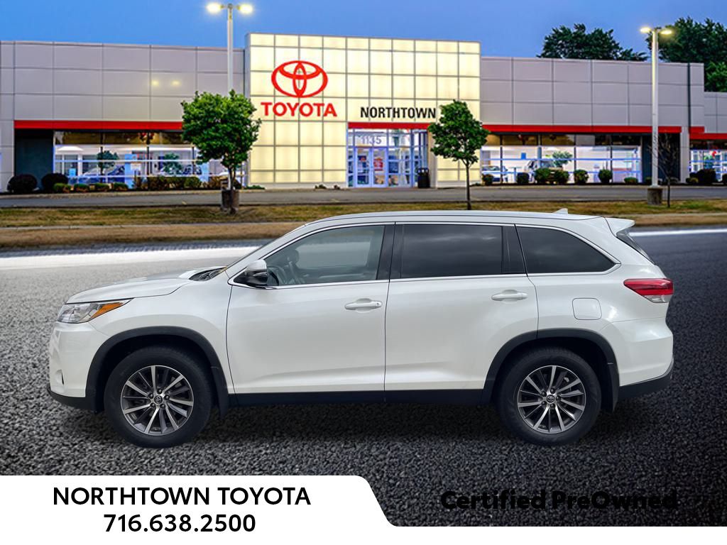 2019 Toyota Highlander XLE photo 2