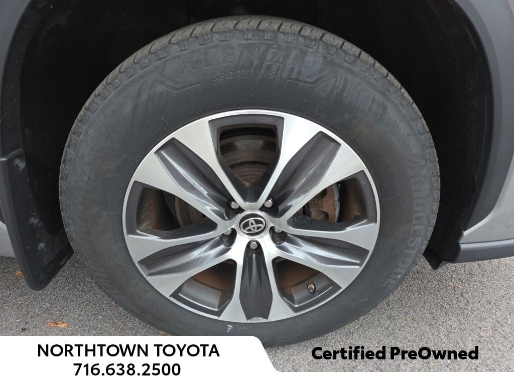 Used 2023 Toyota Highlander Hybrid XLE SUV