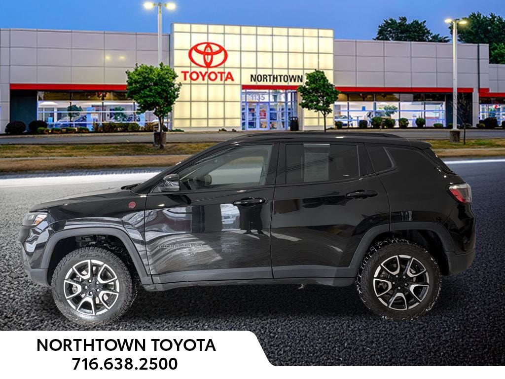 Used 2024 Jeep Compass Trailhawk SUV