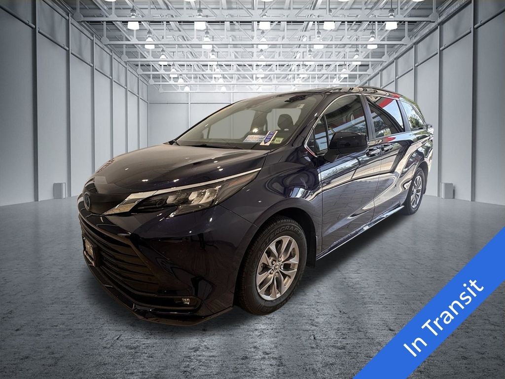 Used 2025 Toyota Sienna XLE 7 Passenger Minivan/Van