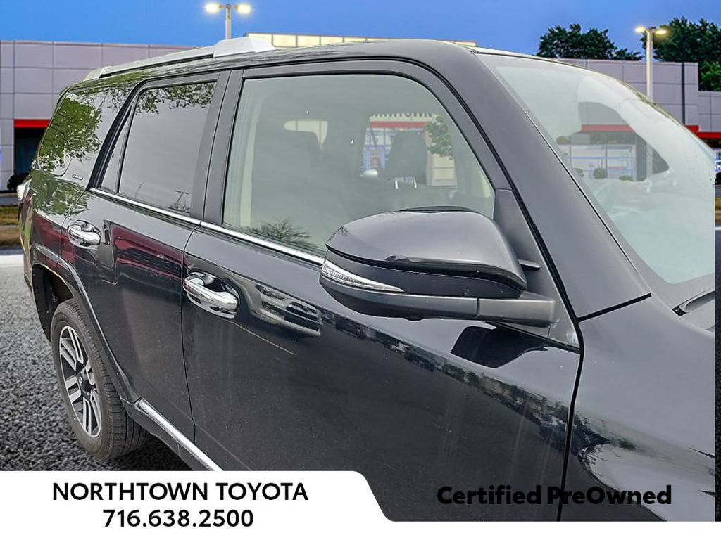 2023 Toyota 4Runner Limited photo 3
