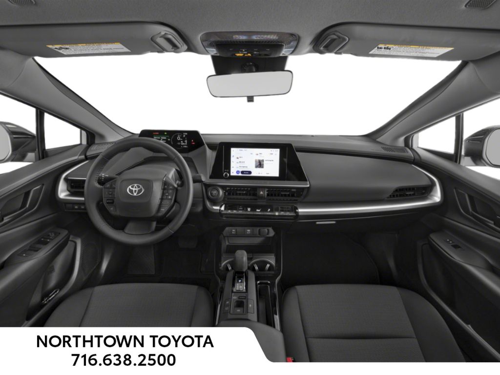 2025 Toyota Prius LE photo 4