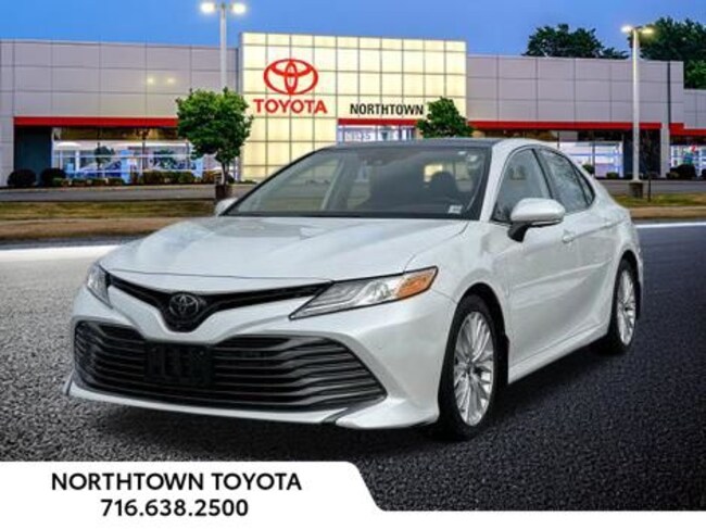 2020 Toyota Camry XLE Sedan