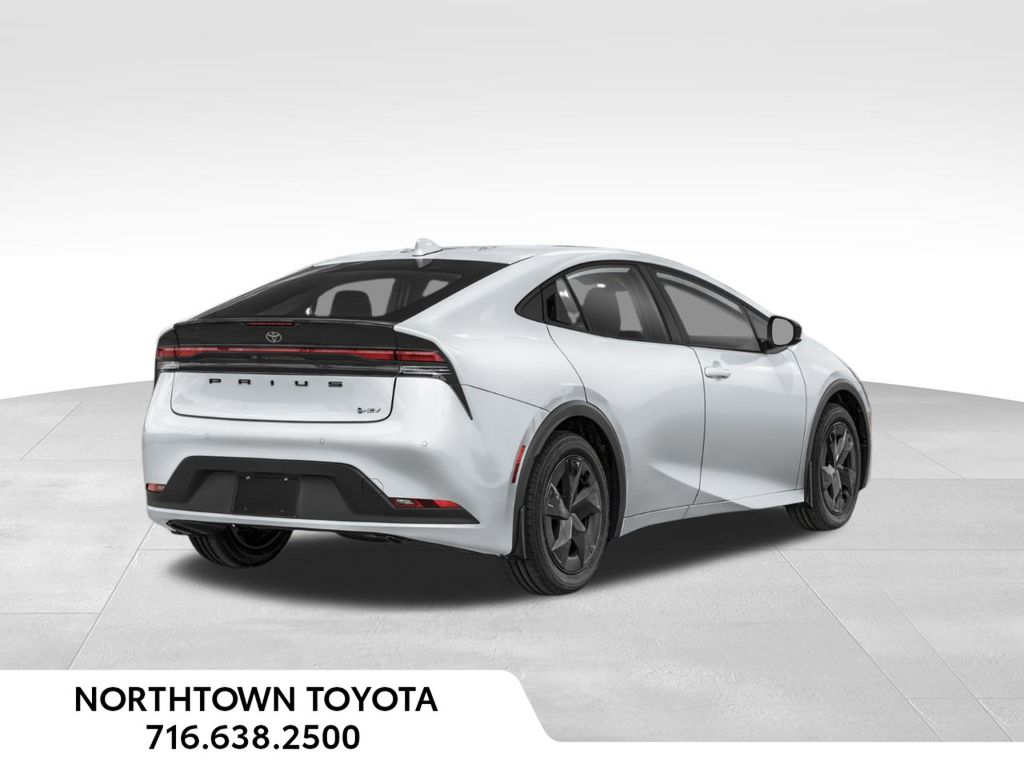 2025 Toyota Prius LE photo 2