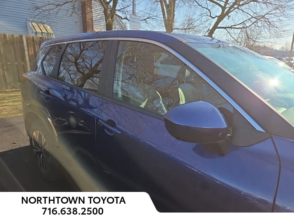 Used 2023 Nissan Rogue SV SUV