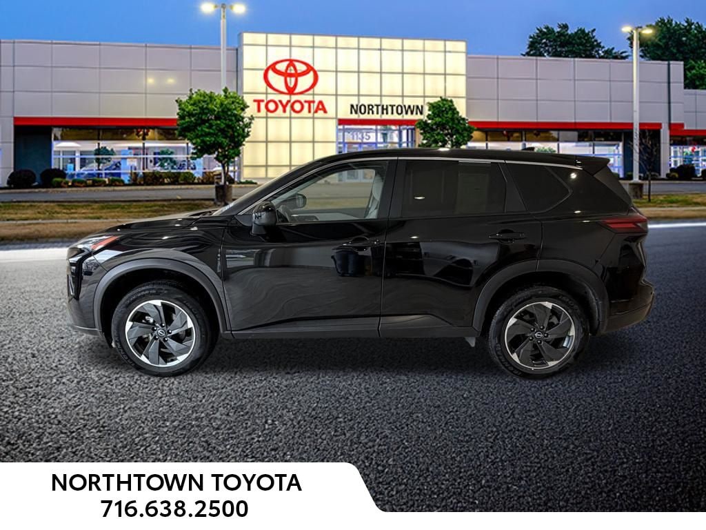 Used 2024 Nissan Rogue SV SUV