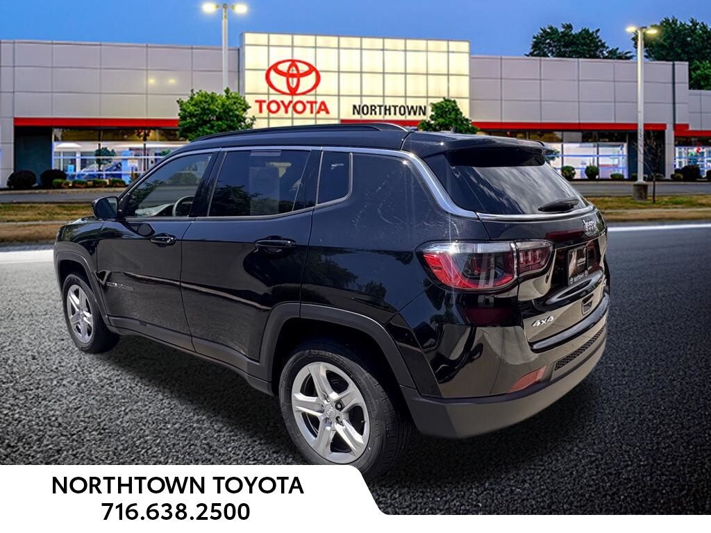 Used 2023 Jeep Compass Latitude SUV