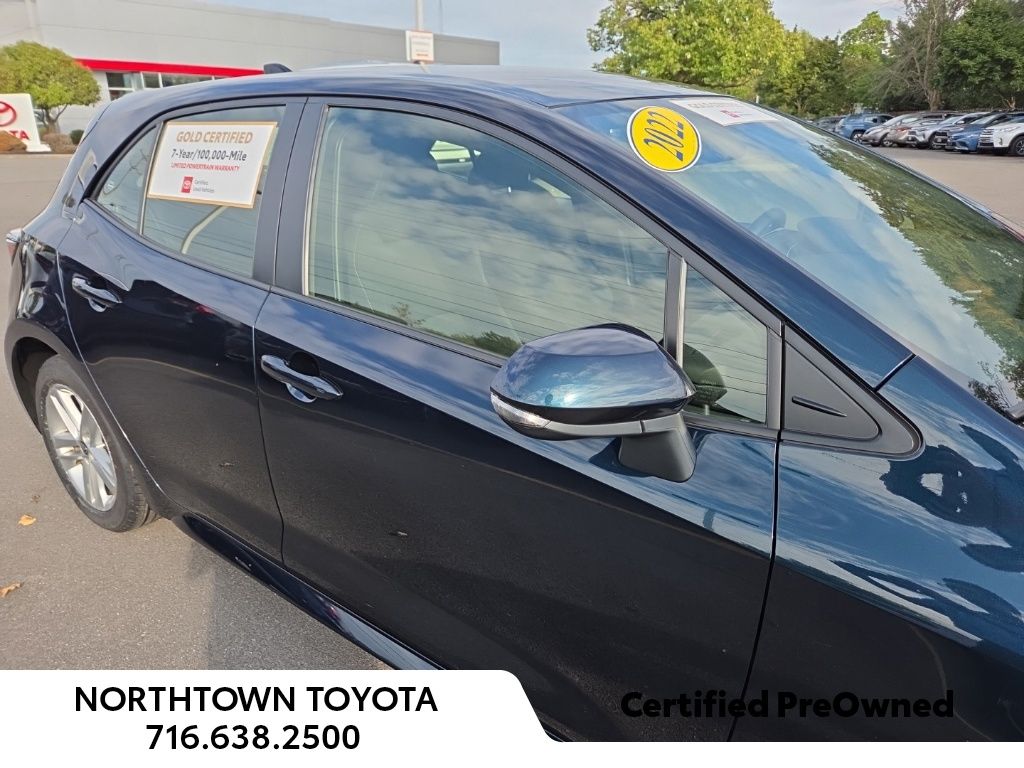 2022 Toyota Corolla SE photo 3