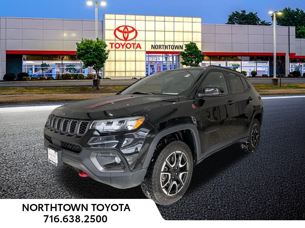 Used 2024 Jeep Compass Trailhawk SUV