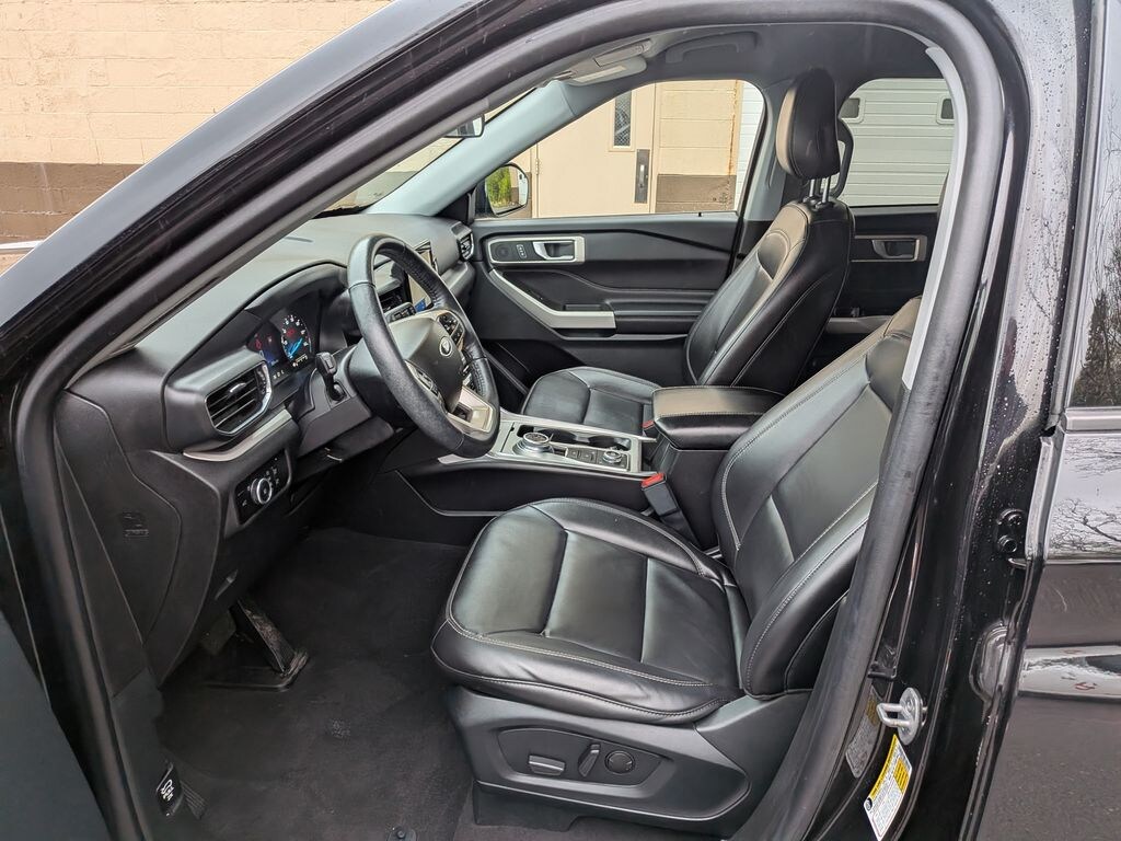 Used 2023 Ford Explorer XLT SUV