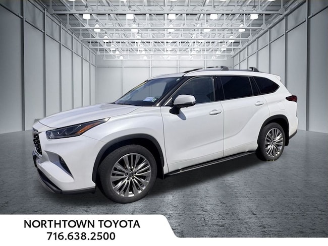 2023 Toyota Highlander Platinum SUV