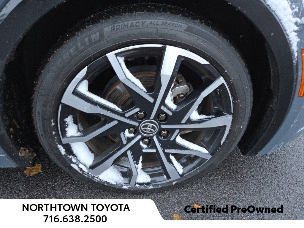 2024 Toyota Prius Prime XSE Premium photo 2