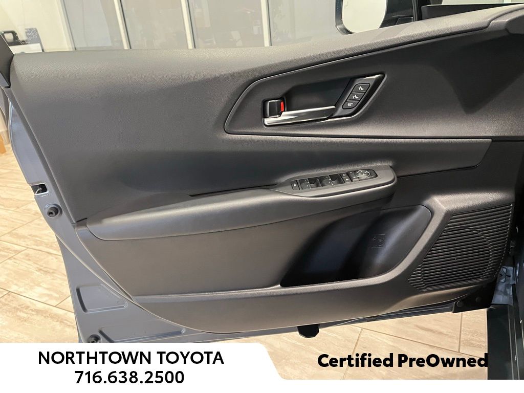 2024 Toyota Prius Prime XSE Premium photo 4