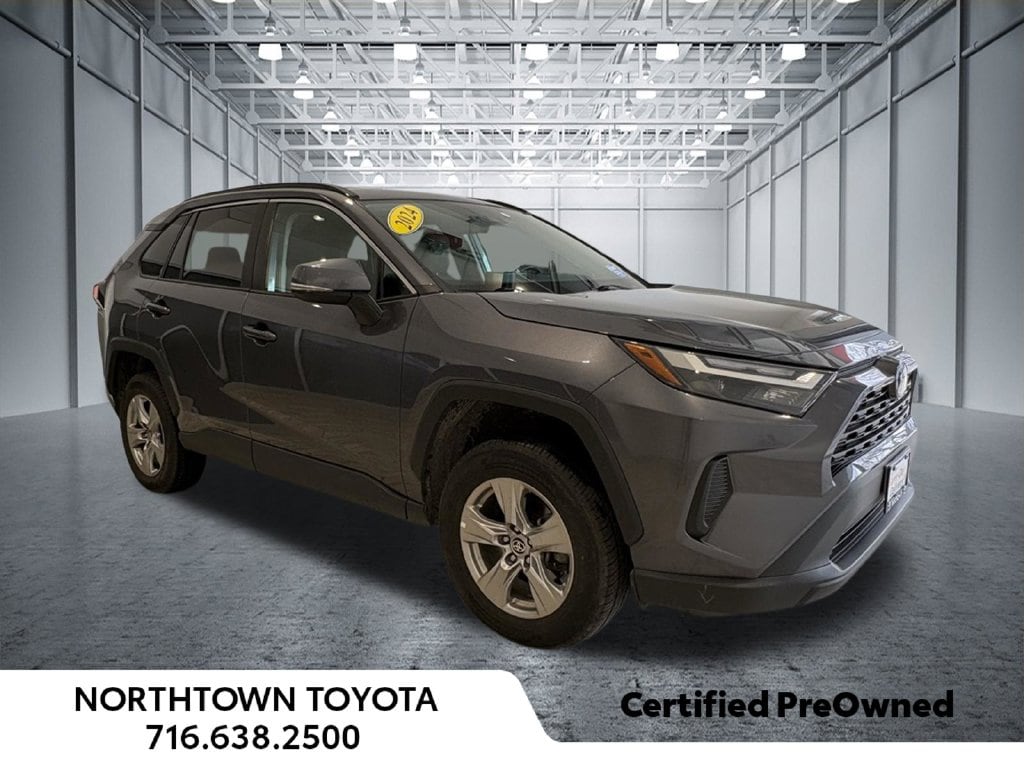 2024 Toyota RAV4 XLE - Photo 32