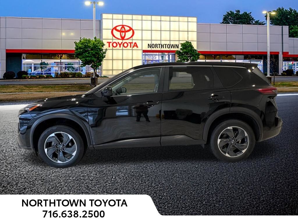 Used 2024 Nissan Rogue SV SUV