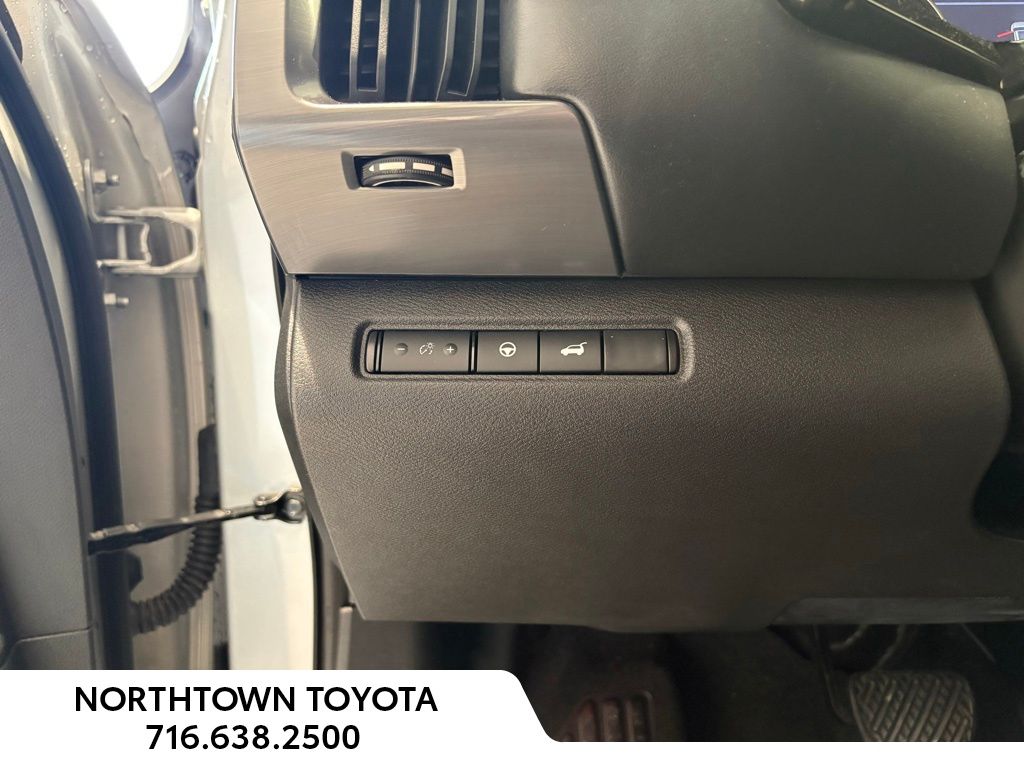 2023 Nissan Pathfinder SL - Photo 14