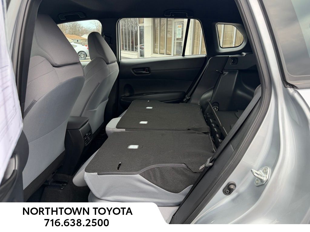2024 Toyota Corolla Cross S - Photo 17