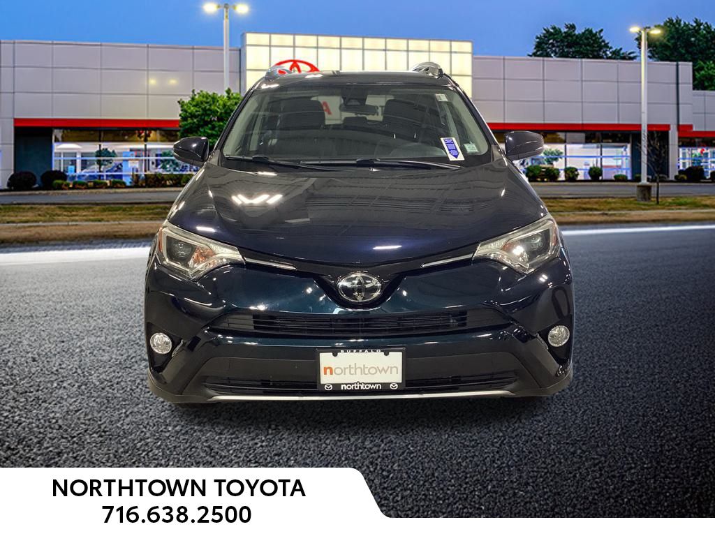2017 Toyota RAV4 XLE photo 2