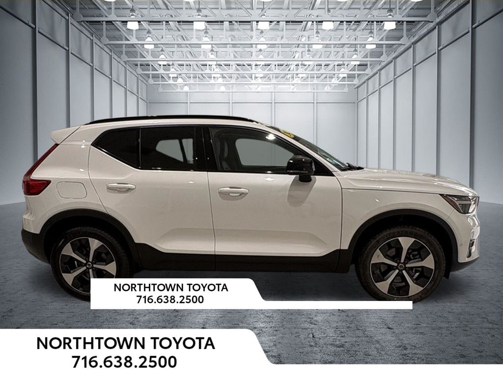 Used 2025 Volvo XC40 B5 Plus Dark Theme SUV