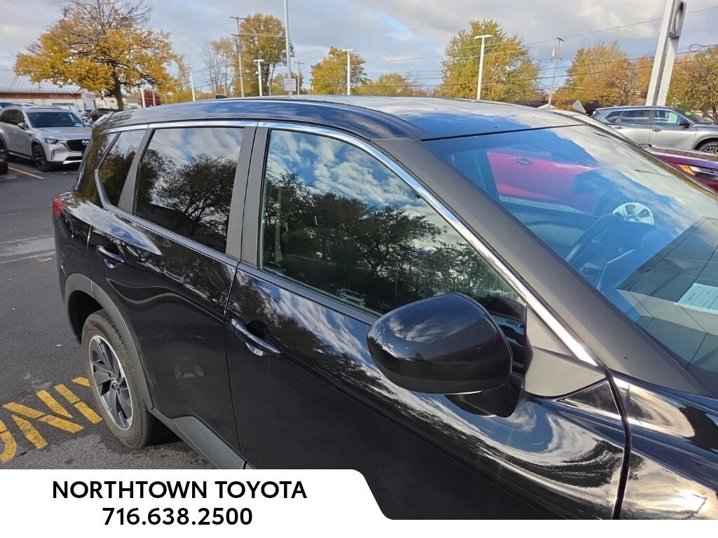 Used 2025 Nissan Rogue SV SUV