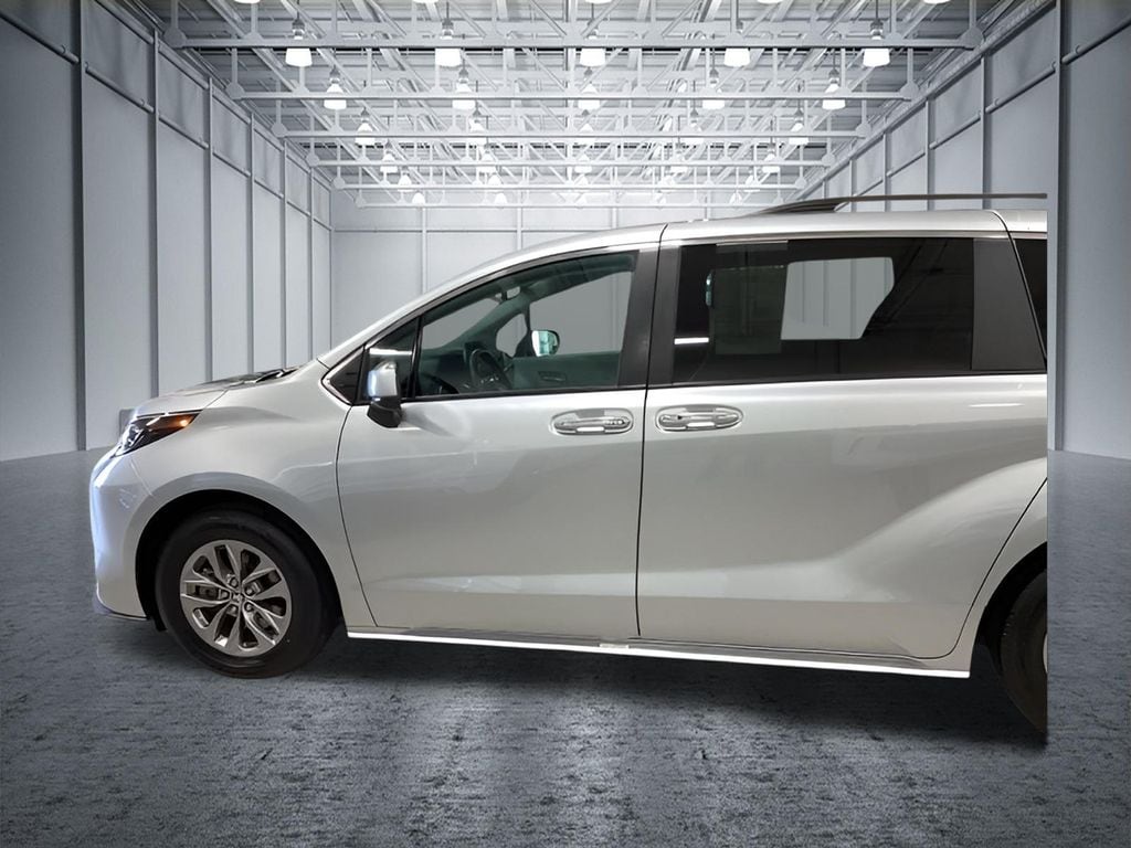 Used 2025 Toyota Sienna XLE 8 Passenger Minivan/Van