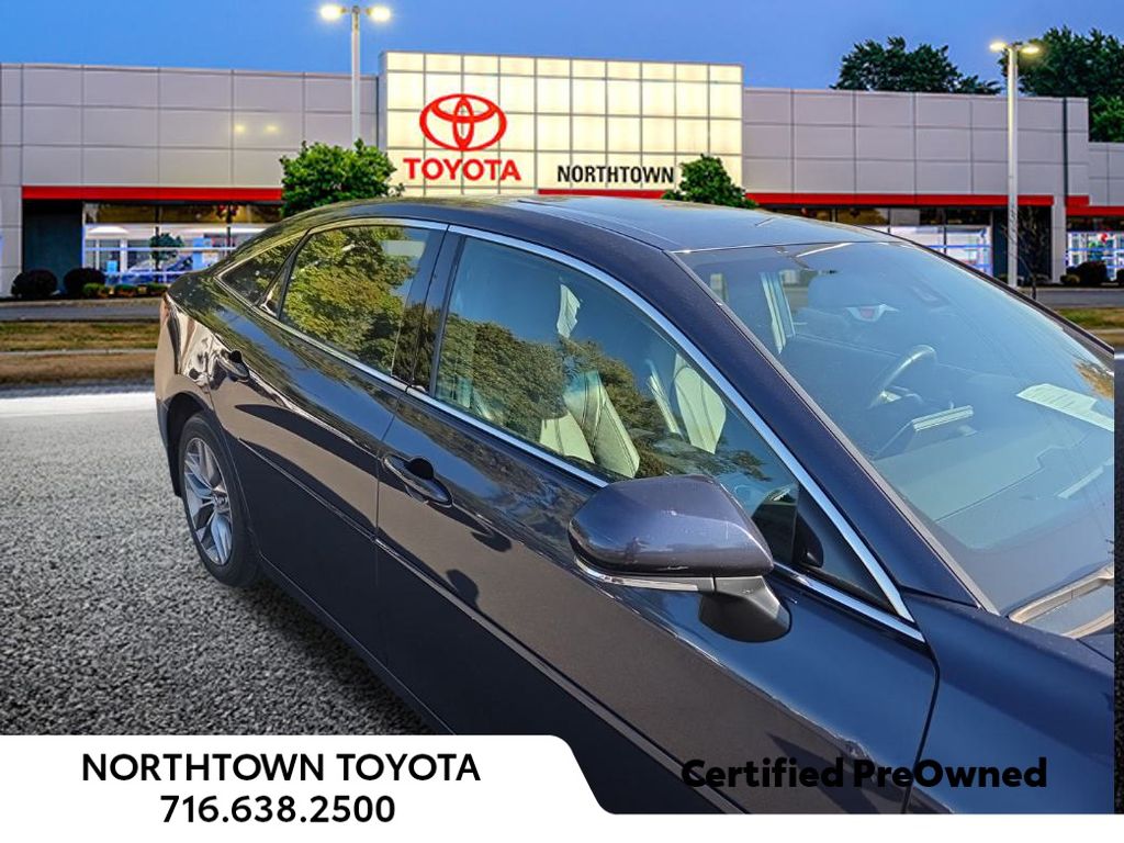 2020 Toyota Avalon XLE photo 2