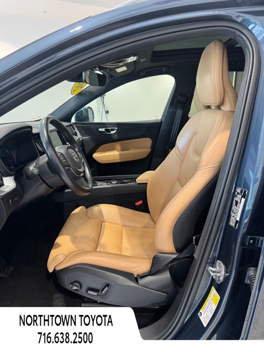 Used 2019 Volvo XC60 T5 Momentum SUV