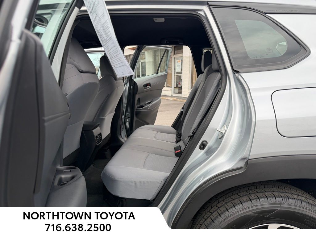 2024 Toyota Corolla Cross S - Photo 13