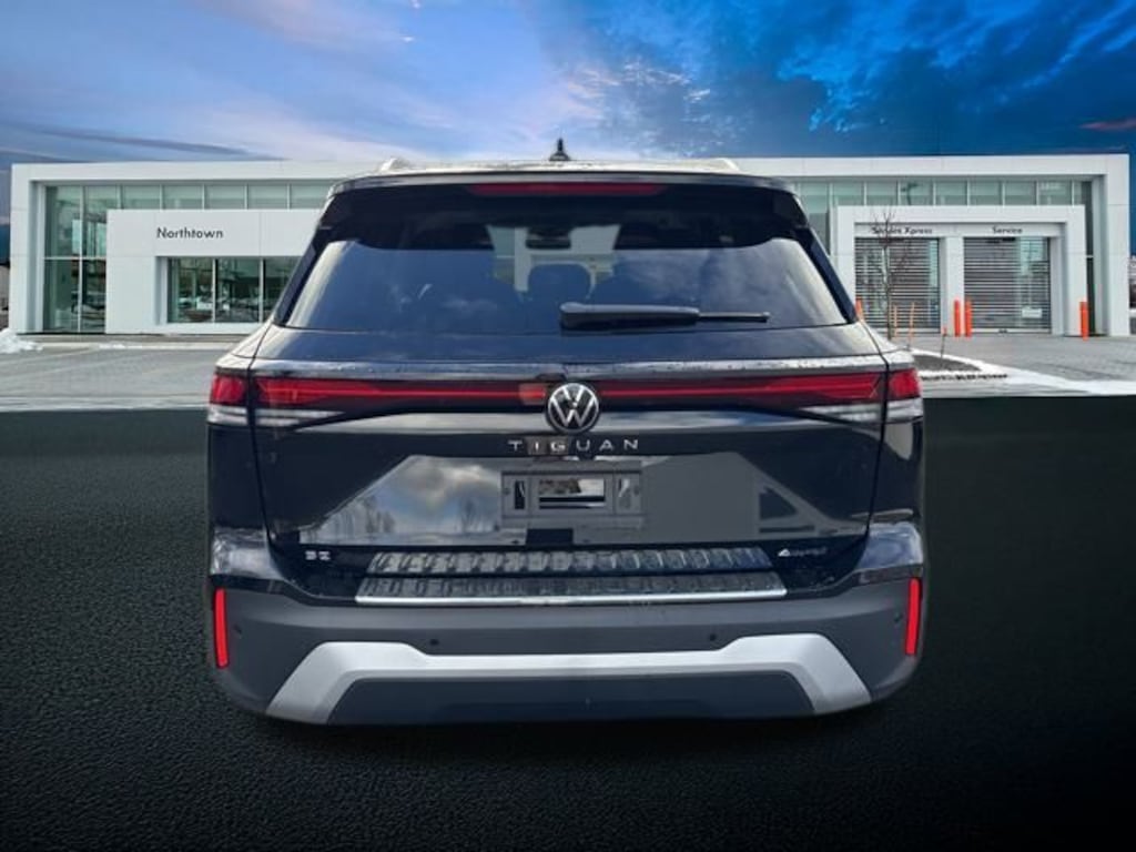 New 2025 Volkswagen Tiguan 2.0T SE SUV