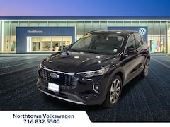 2023 Ford Escape Platinum SUV
