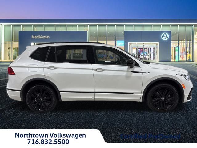 2022 Volkswagen Tiguan SE R-Line Black photo 2